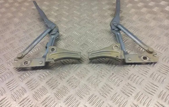 Volkswagen ID.3 Engine bonnet/hood hinges 10A823301A