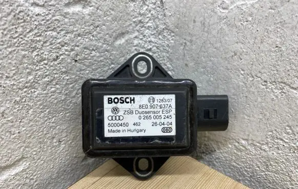 Audi A4 S4 B6 8E 8H ESP acceleration yaw rate sensor 8E0907637A 0265005245 5000450