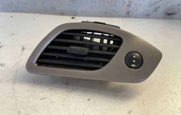 Renault Scenic III - Grand scenic III Dashboard side air vent grill/cover trim 1012127