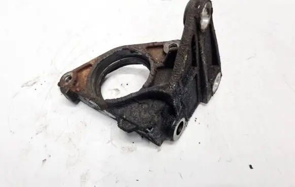 Nissan Primera Engine mounting bracket 8200187544