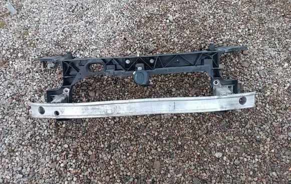 Renault Clio III Front piece kit 82002900143