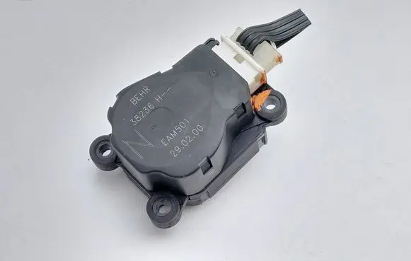 Citroen Xsara Picasso Air flap motor/actuator 38236H EAM501