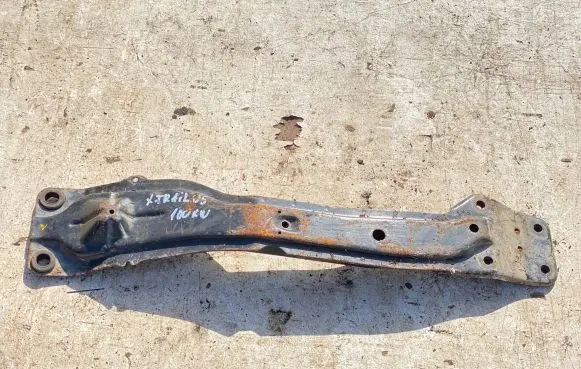 Nissan X-Trail T30 Front subframe