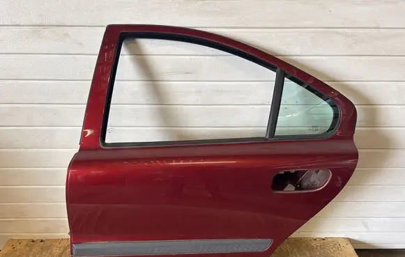 Volvo S60 Rear door 