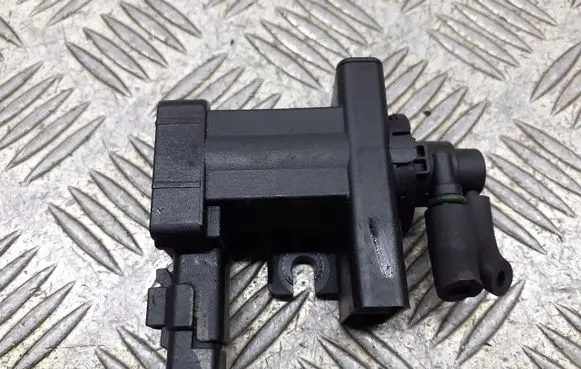 Citroen C5 X Valve vacuum 9660693180