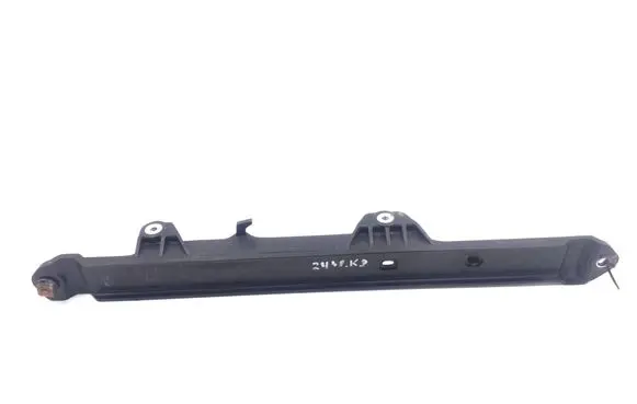 Radiator mount bracket
