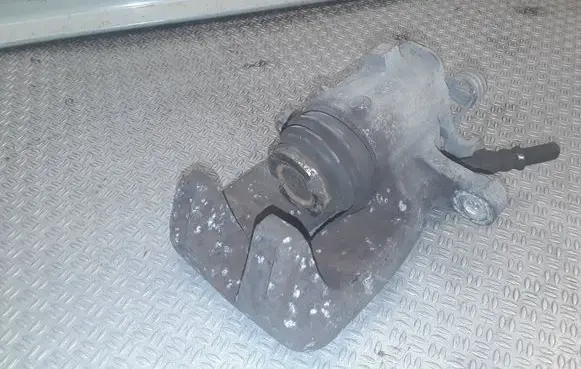 Opel Insignia A Rear brake caliper 