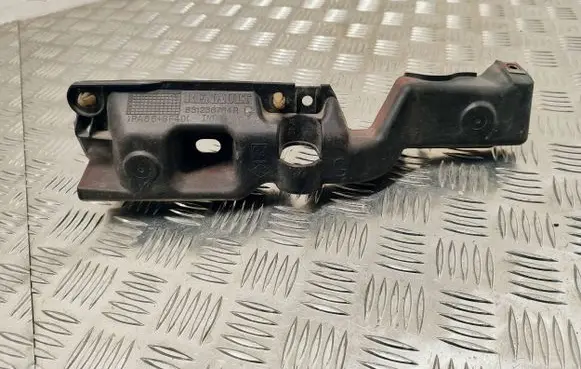 Renault Scenic III - Grand scenic III Front bumper mounting bracket 631236764R