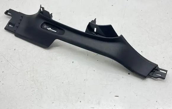 Jeep Grand Cherokee WL (B) pillar trim (bottom) 6ML19TRMAA 6ML19TX7AA