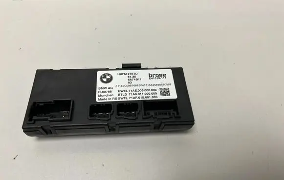BMW XM Tailgate/trunk control unit/module 5A74B11 5B529E5