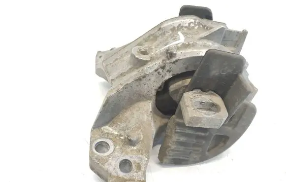 Peugeot 407 Engine mount bracket 326B95