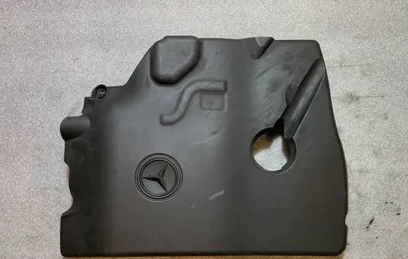 Mercedes-Benz Sprinter W906 Engine cover (trim) a6510100267 6510100267