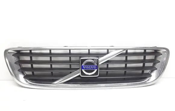 Volvo V50 Front bumper upper radiator grill 30744915 30744914 30744916