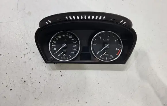 BMW X5 E70 Speedometer (instrument cluster) A2C53100844 A2C53333748 934585553