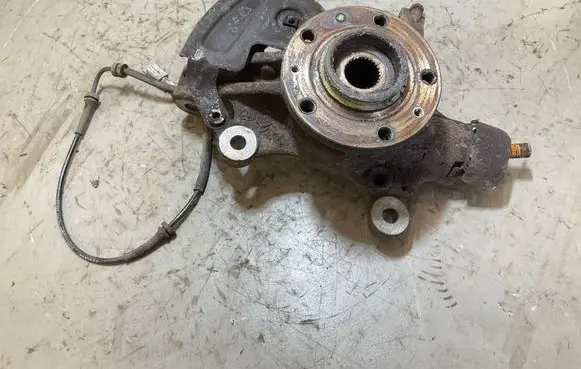 Peugeot Expert Front wheel hub