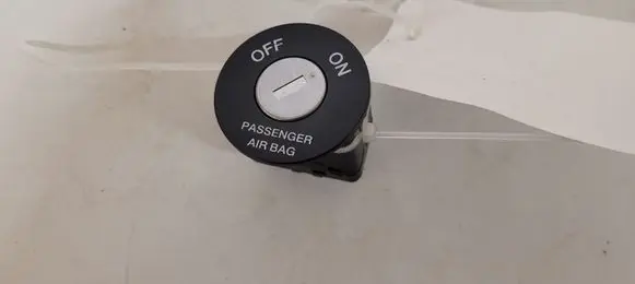 KIA Sorento Passenger airbag on/off switch 378090
