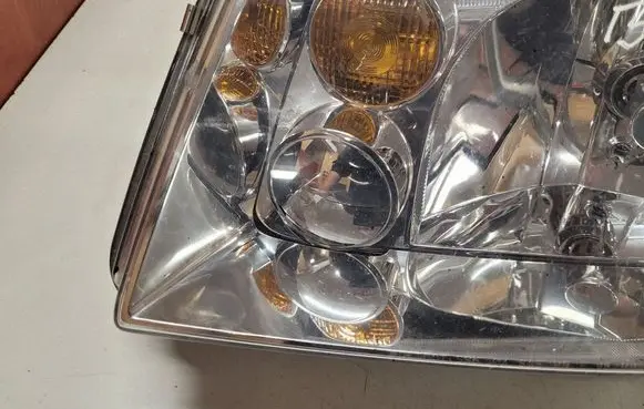 Volkswagen Bora Headlight/headlamp 1J5841015BJ 1EH96366027