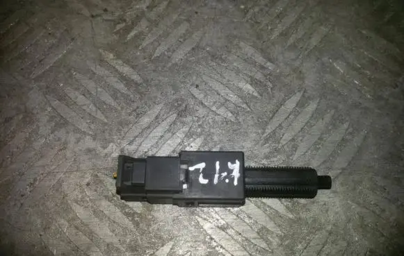 Brake pedal sensor switch