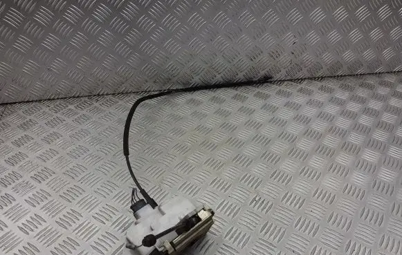 Citroen C3 Pluriel Front door lock 46978880