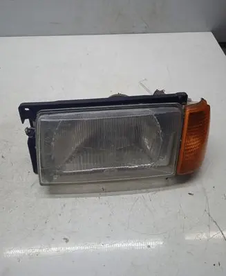 Volkswagen Polo II 86C 2F Headlight/headlamp 303137547