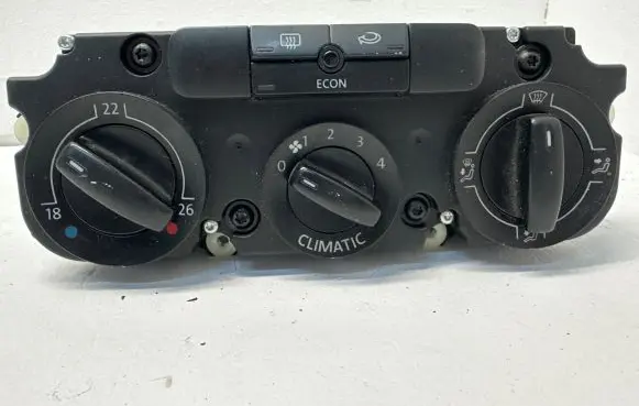Volkswagen Golf V Climate control unit 742153