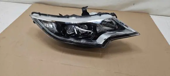 Honda Civic IX Headlight/headlamp 33100TV0
