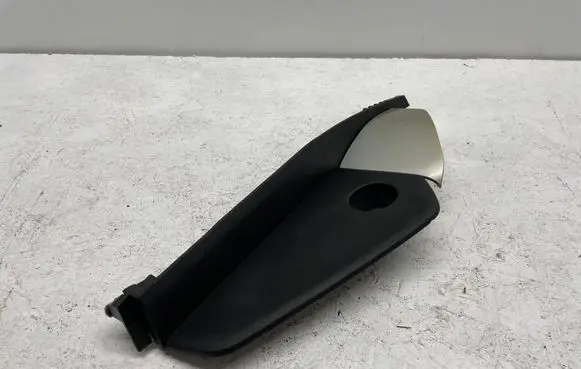 Jeep Grand Wagoneer Panel trim 6UB99TRMAD S10014075