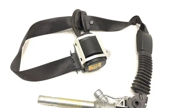 BMW 5 E60 E61 Front seatbelt 601629800D