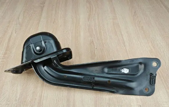Audi Q3 F3 Rear upper control arm/wishbone 5QF505226C 1K0505130L