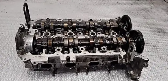 Mazda CX-7 Engine head R2AA10100