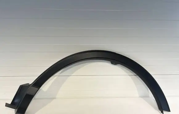 Toyota RAV 4 (XA40) Rear arch trim 7560642130