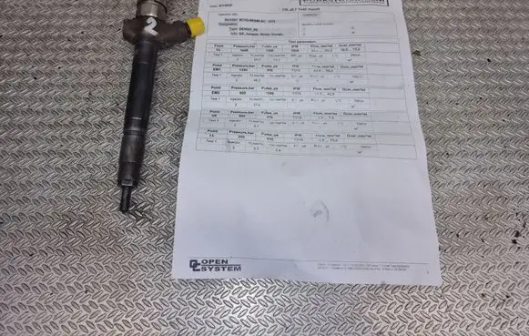 Fuel injector