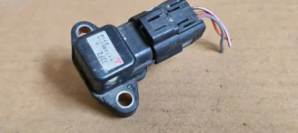 Suzuki Ignis Air pressure sensor 1859072F21 72F2 2716