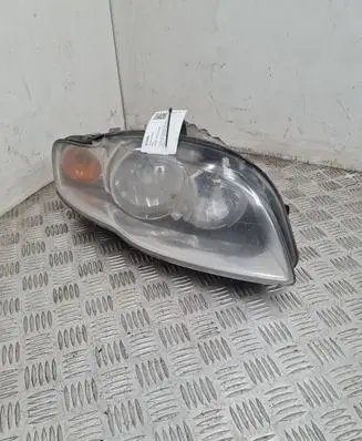 Audi A4 S4 B7 8E 8H Headlight/headlamp