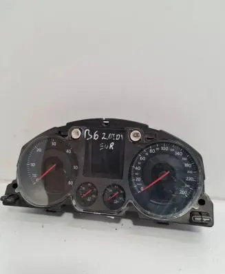 Volkswagen PASSAT B6 Speedometer (instrument cluster) 3C0920871 X0006000 1133231