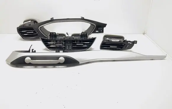 Ford Focus Dashboard side air vent grill/cover trim JX7B-19C696-CH3JA6