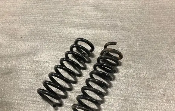 Mercedes-Benz C W203 Front coil spring A20232418C4