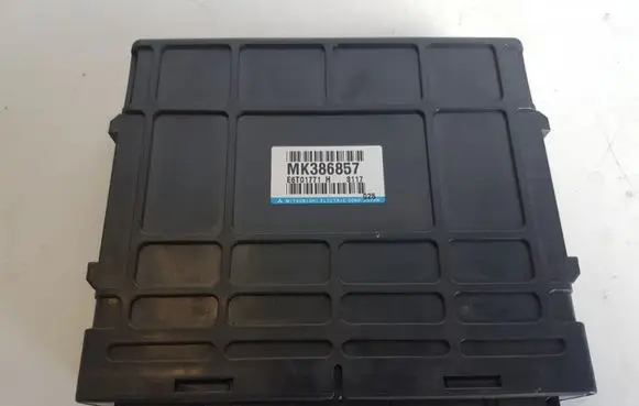 Mitsubishi Pajero Engine control unit/module MK386857