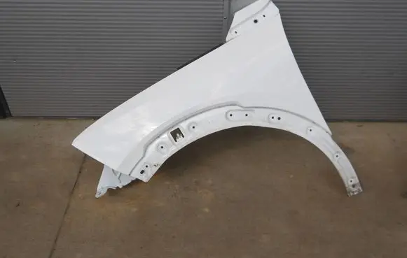 Opel Mokka B Fender 