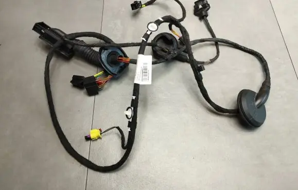 Audi A1 Front door wiring loom 8X0971030J
