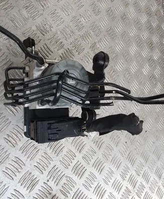 Volvo V60 ABS Pump 32214772