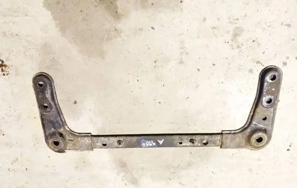 Renault Megane III Radiator mount bracket 