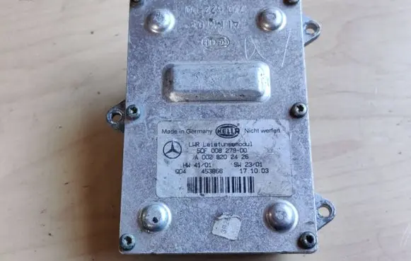 Mercedes-Benz E W211 Headlight ballast module Xenon 5DF00827900 A0028202426