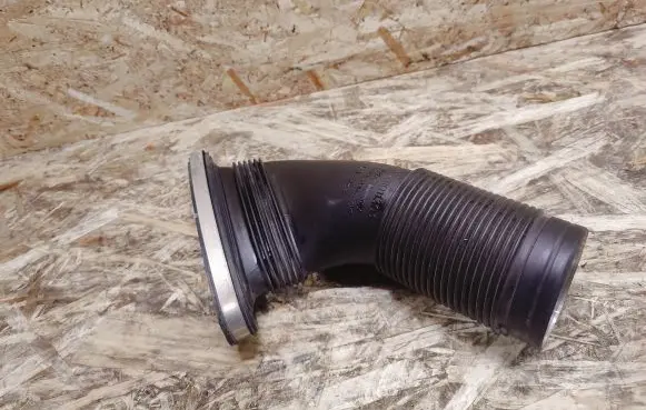 Porsche Panamera (970) Air intake duct part 97011011303