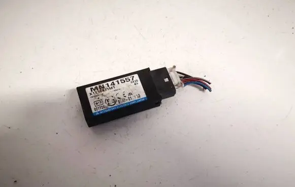 Mitsubishi Grandis Antenna control unit mn141557 x1t16471m1