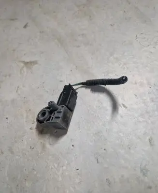 Volvo V40 Airbag deployment crash/impact sensor 31387312