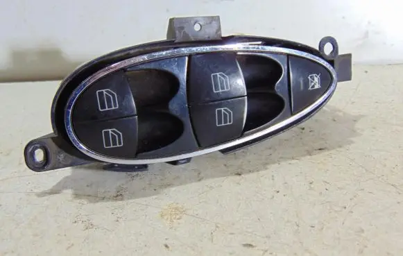 Mercedes-Benz E W211 Quarter vent window switch 