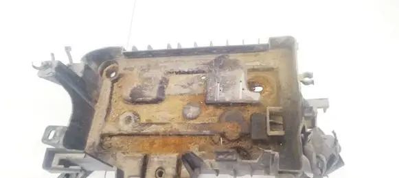 Battery box tray