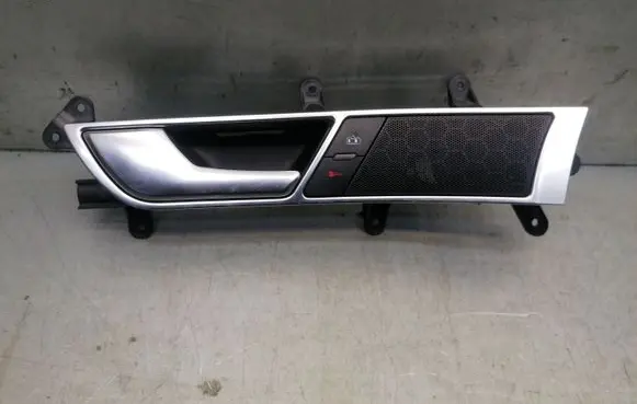 Audi A6 S6 C6 4F Front door interior handle 4F0937019C