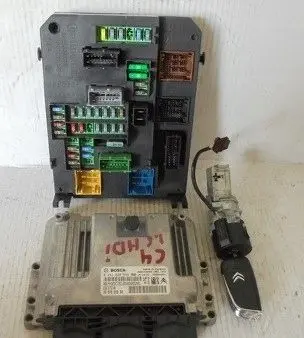 Citroen C4 II Engine ECU kit and lock set 9807885980